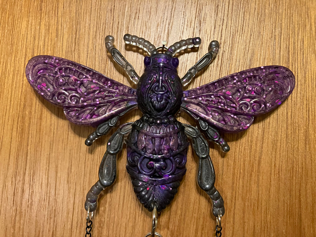 Bee wall hanging