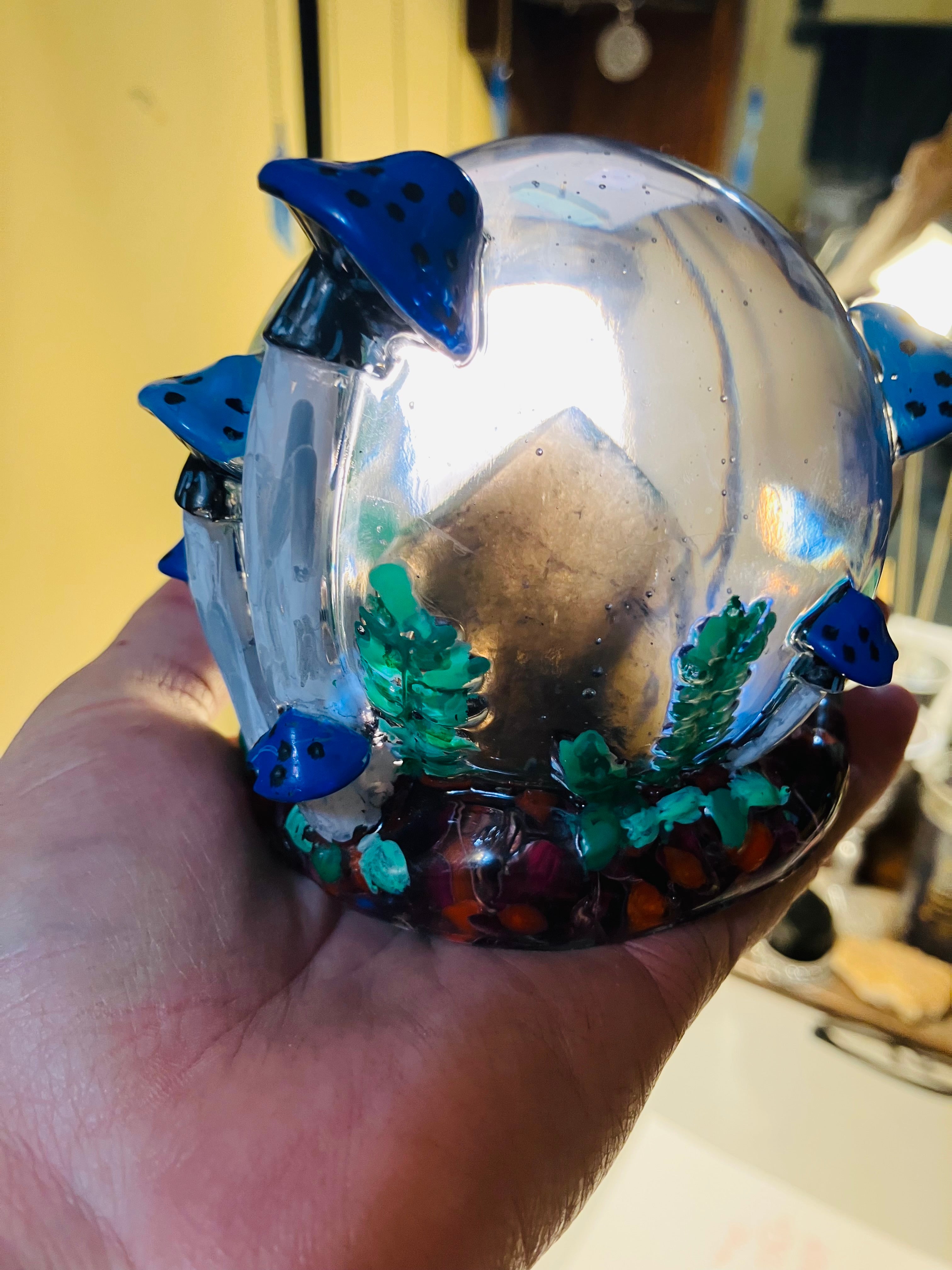 Crystal mushroom globe