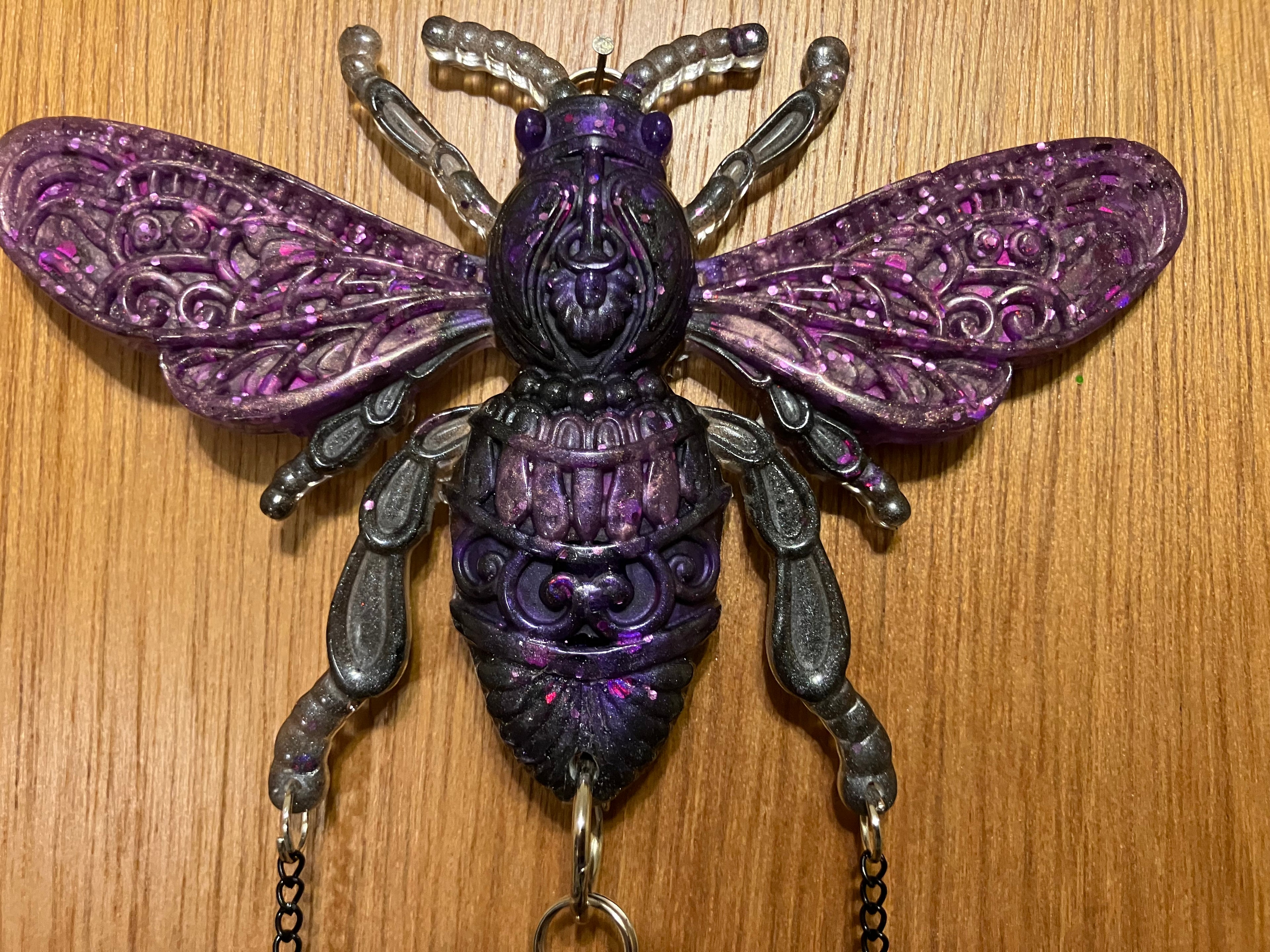 Bee wall hanging