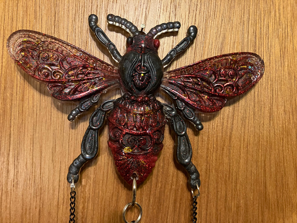 Bee wall hanging