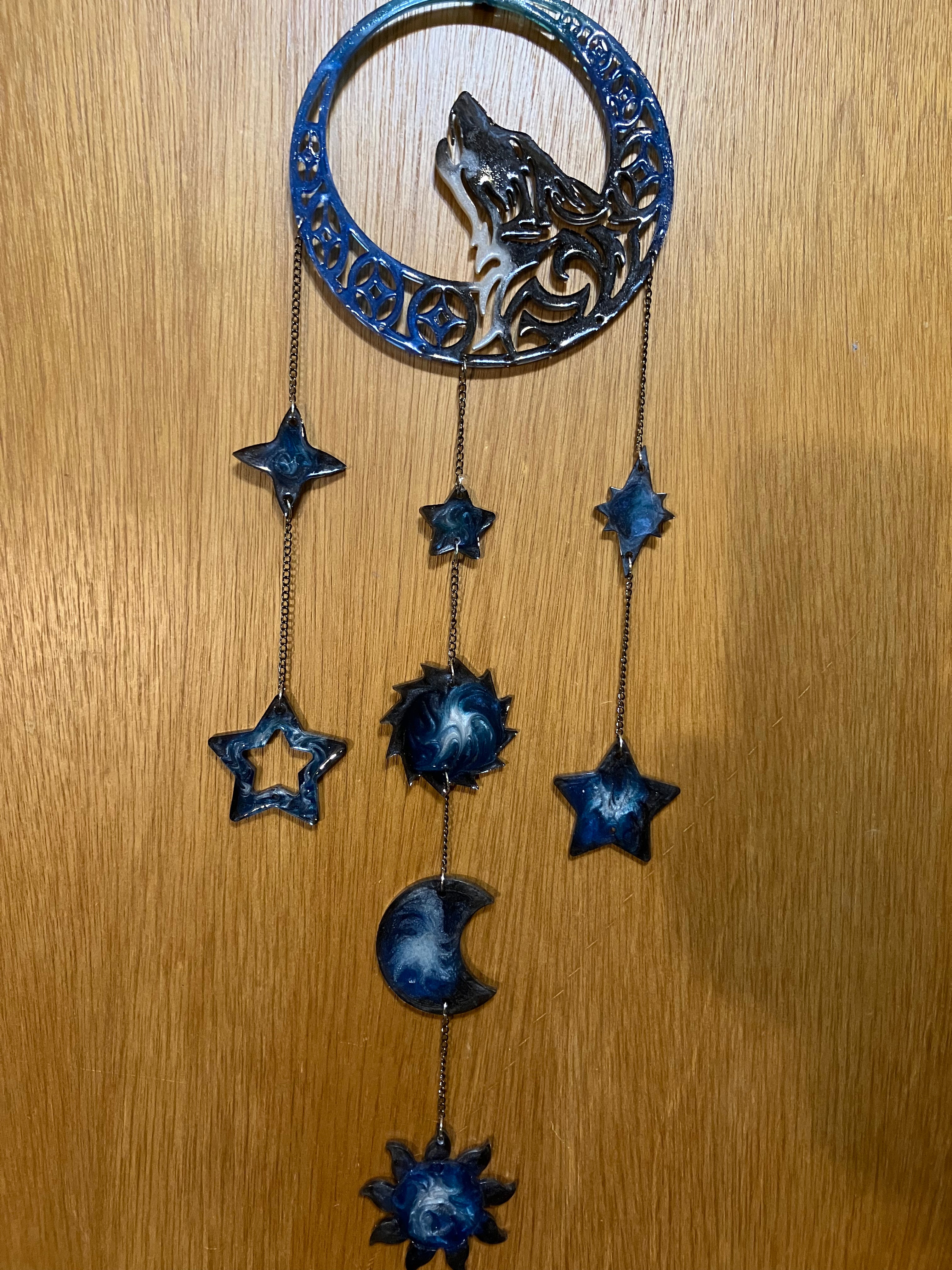 Wolf moon wall hanging