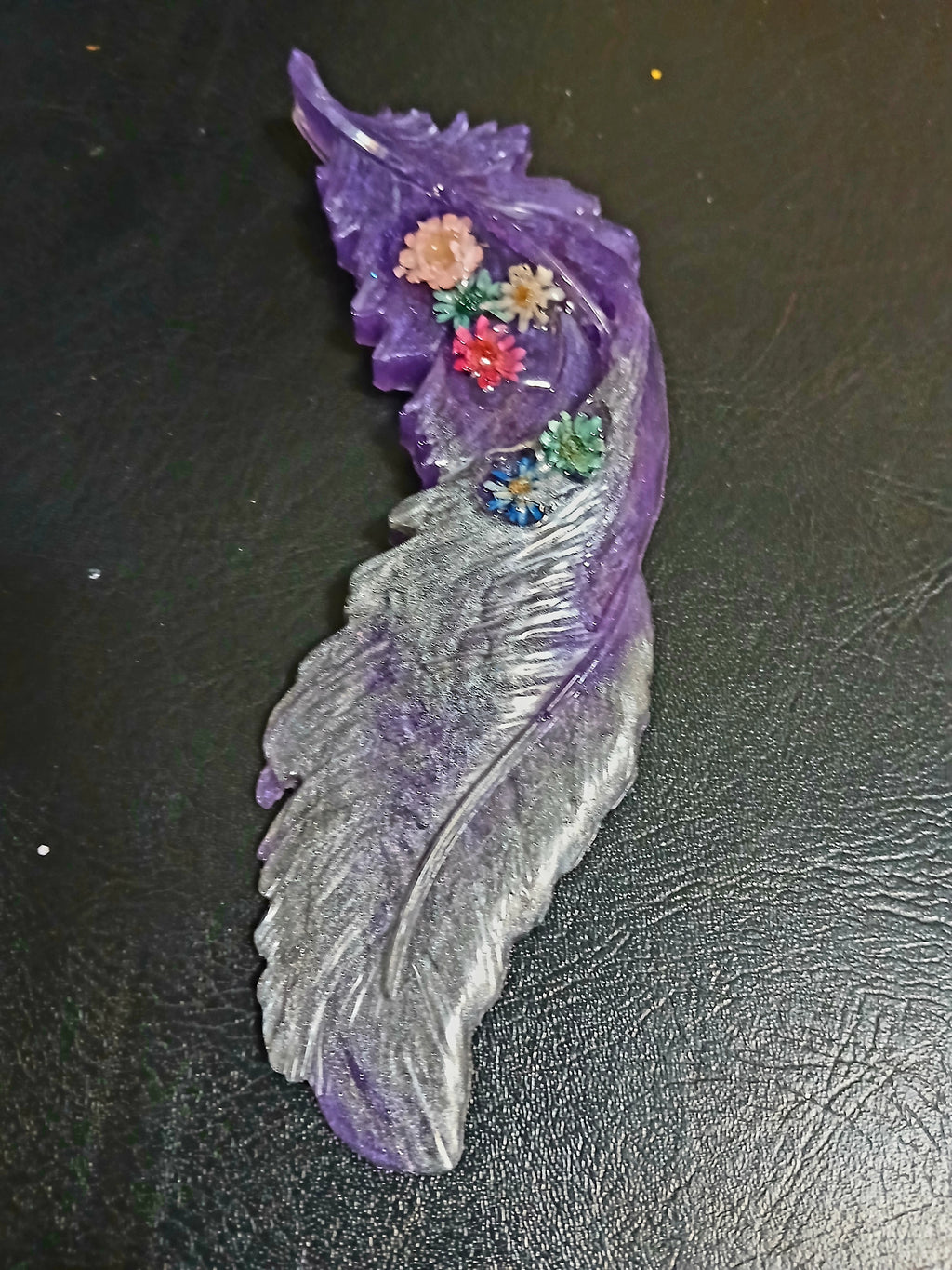 Large feather magnets