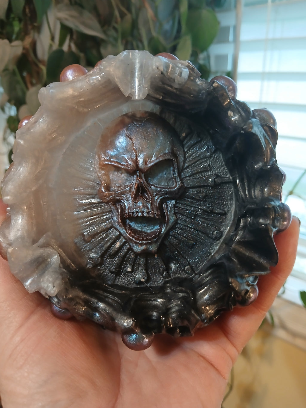 Skull ashtray